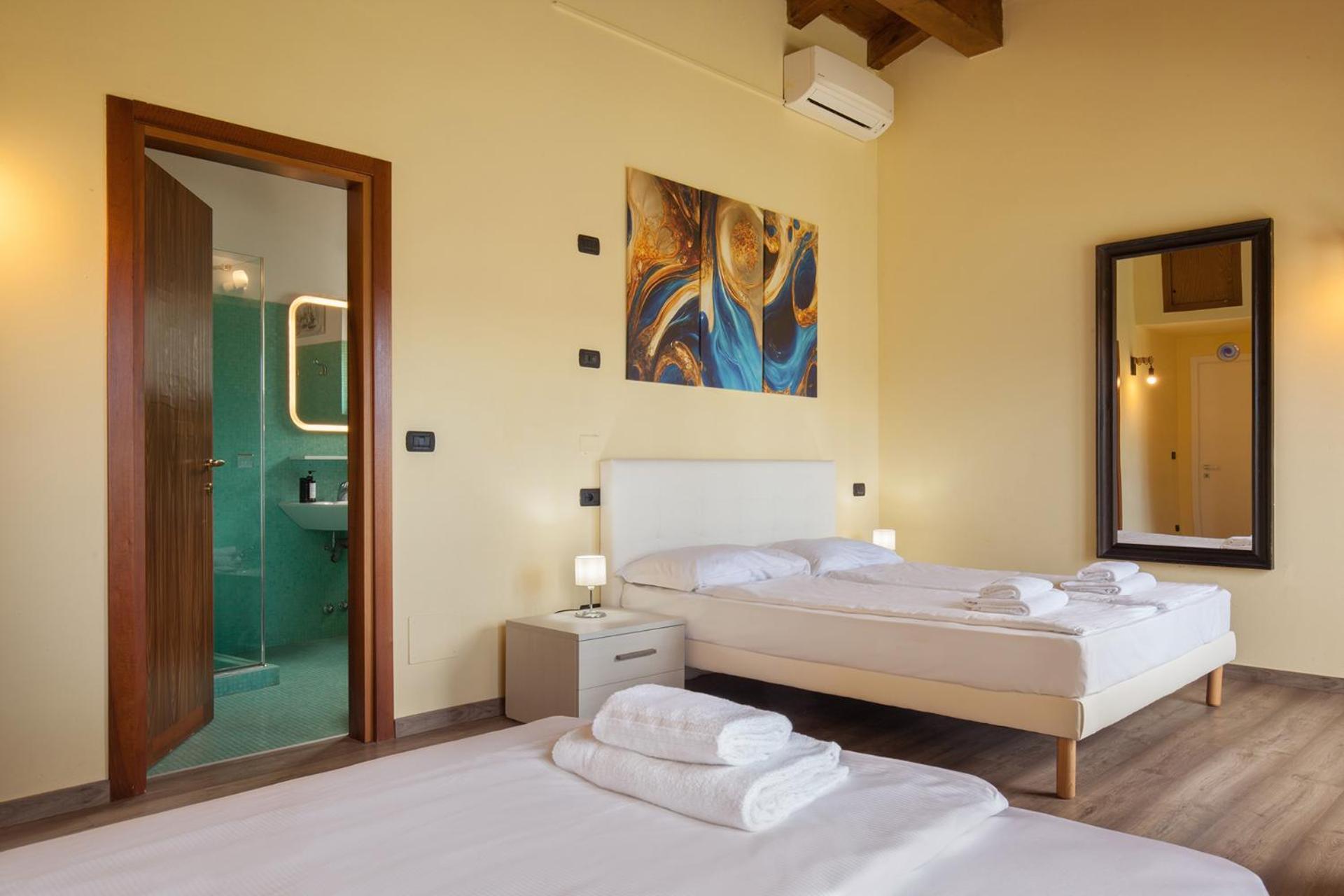 Villa Cipressi - Luxuri Lounge - Мальчезине Экстерьер фото